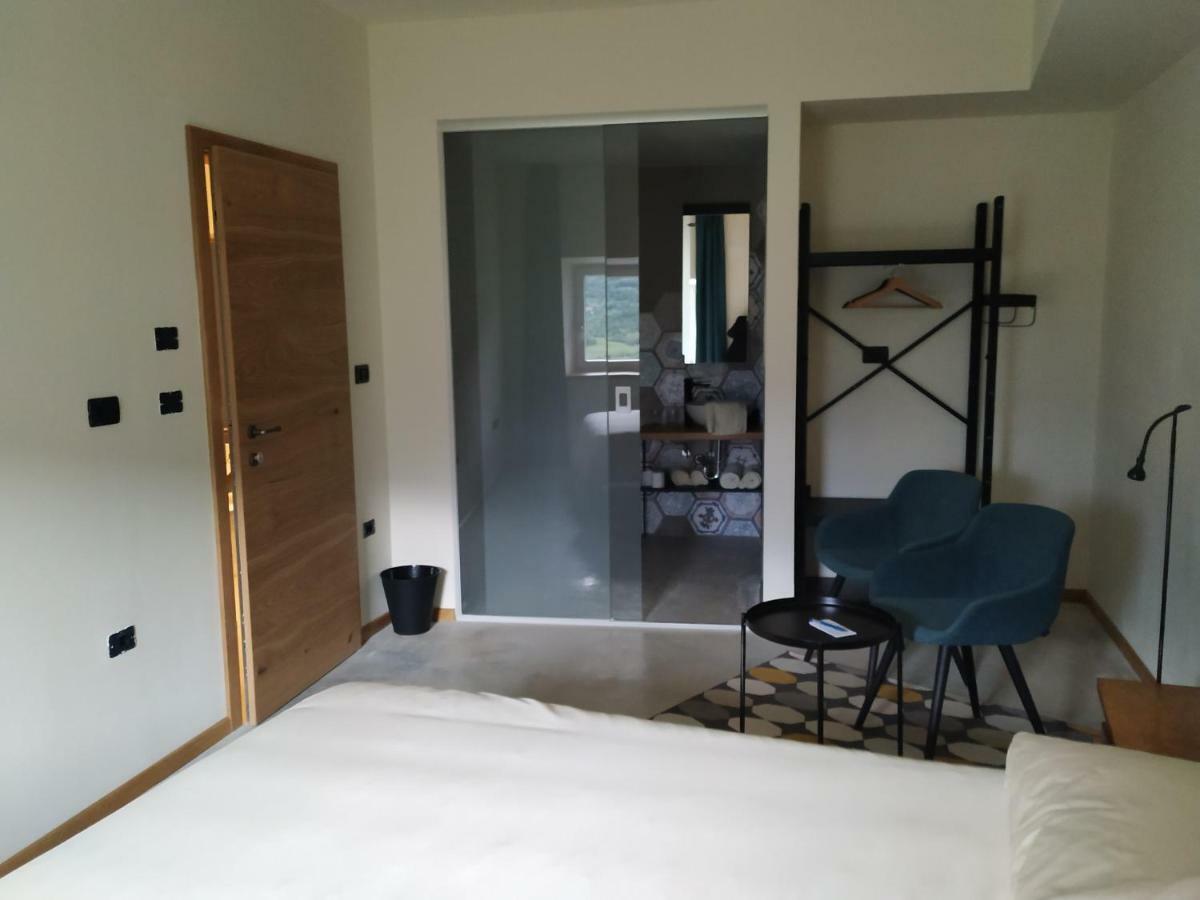 B & W Kriz Bed & Breakfast อายดอฟช์ชีนา ภายนอก รูปภาพ